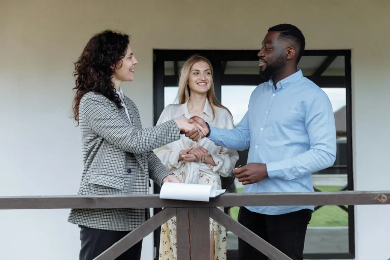 Key Considerations When Choosing a Seller’s Agent for Your Home